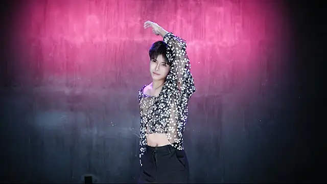 Queen-Vibe Chat XXX in diretta