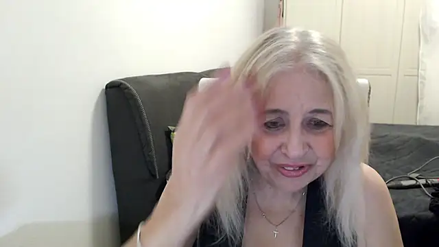 SusiLifeXXX: онлайн-секс-чат