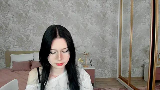 VioletHarme: онлайн-секс-чат