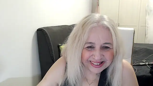 แชท XXX สดของ SusiLifeXXX