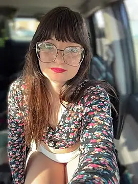 urpuppymoon's Live XXX Chat