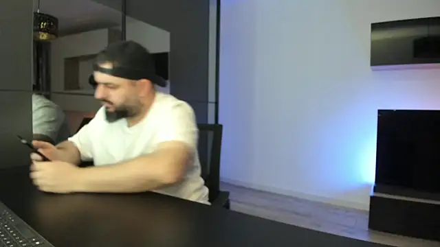 Chat XXX en directo de DravenPeak