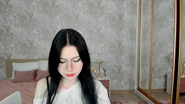 VioletHarmeのライブXXXチャット