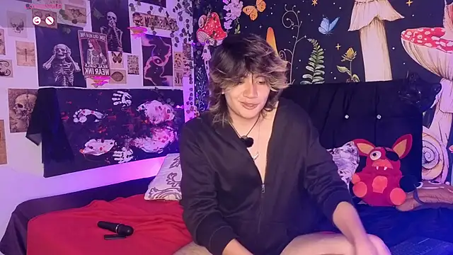 Noah_blackwoodのウェブカメラショー