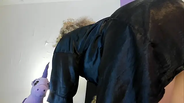 Chat XXX ao vivo de Charlotte11-11