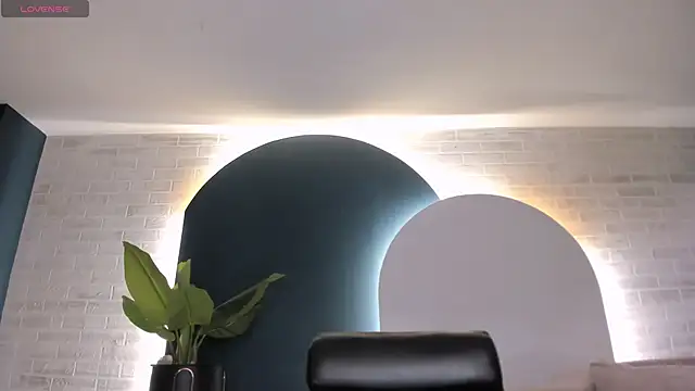 Chat XXX ao vivo de SunnyRivers