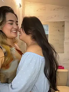 Chat XXX ao vivo de Antonella_Julieta