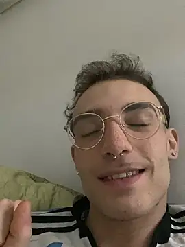 LaMaterialista's Live XXX Chat