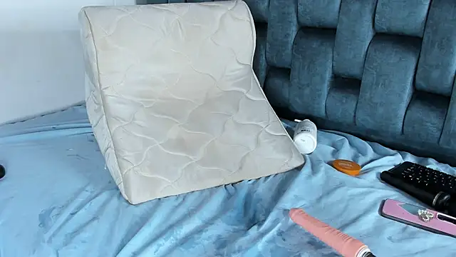 Emma_Evelyn Adlı Modelin Canlı XXX Sohbeti