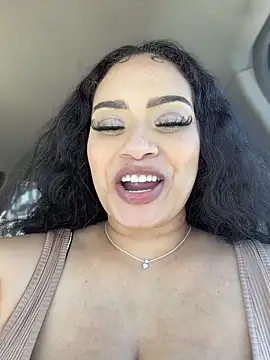 CarmelaAnthony Chat XXX in diretta