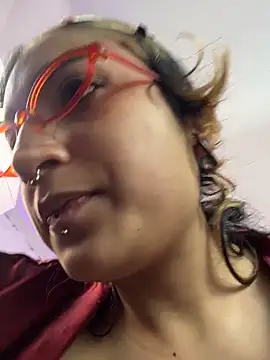 MeowMota_のライブXXXチャット