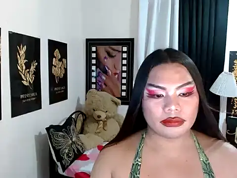 TSbrianaHugeCock 网络视讯表演