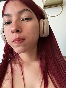 دردشة SarahLee__ الجنسية المباشرة