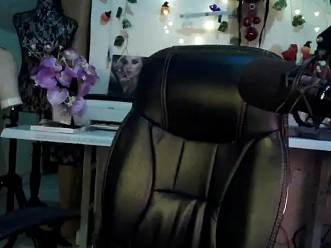 Anaconda2350's Live XXX Chat