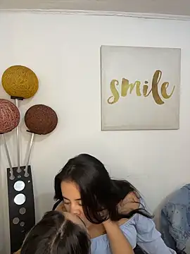 Antonella_Julieta のライブXXXチャット