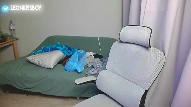 LeonBoykisser Adlı Modelin Web Kamerası Şovu