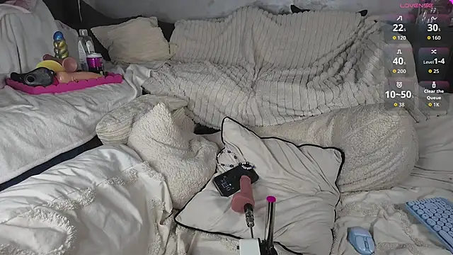 XXX chat uživo modela YourBlondeDoll