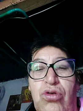 clarita_01's Live XXX Chat