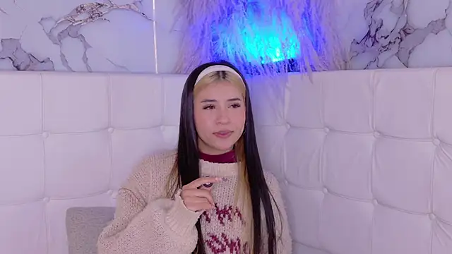 _Viollet élő XXX-chatje