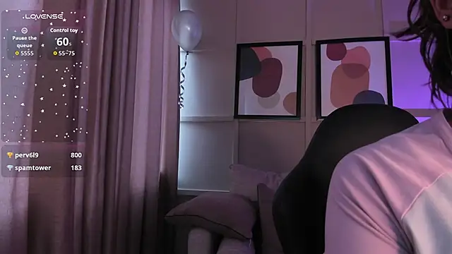 Živý XXX chat _Sophie__miller