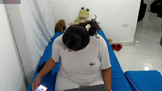 LAURA_Foxht Live XXX-Chat