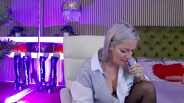 LadyTouch Chat XXX in diretta