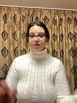 Chat +18 de NadiraNoor ao vivo