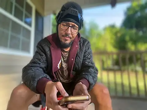 ThrowedWorldWide webkamerás műsora