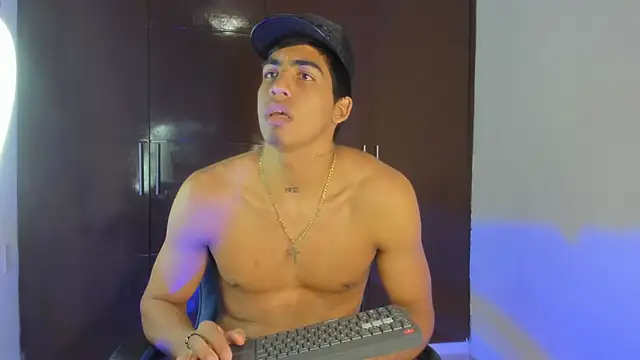 Chat XXX ao vivo de Milo_LatinBoy