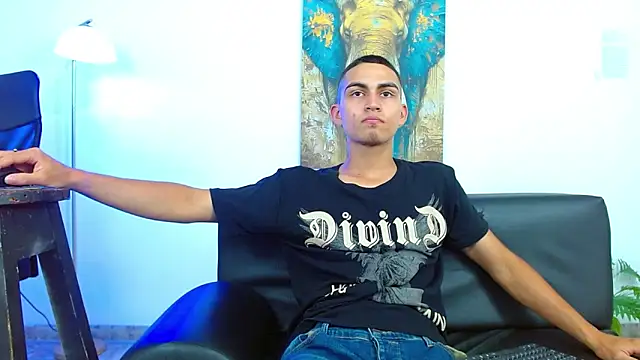 Show de lucass_18 na webcam