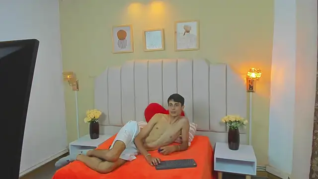 thomas_dikey Webcamshow