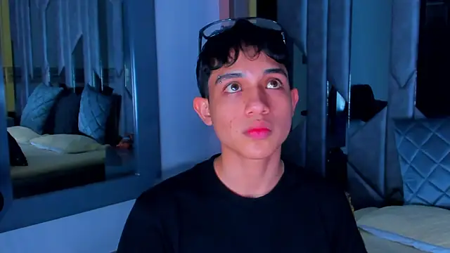 Sebax_Young Live XXX-chat