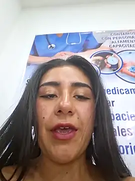 CAROLINE__07 Adlı Modelin Canlı XXX Sohbeti