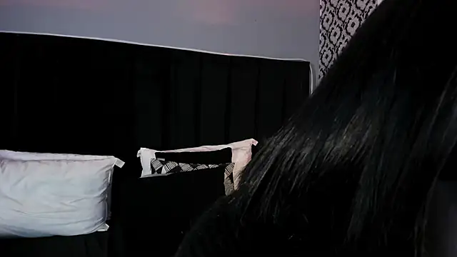 Adeelinee live XXX chat