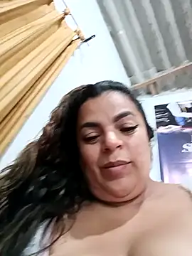 Chat +18 de Mia-Glow ao vivo