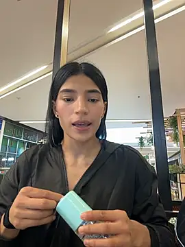 โชว์เว็บแคมของ Ema_Rose_