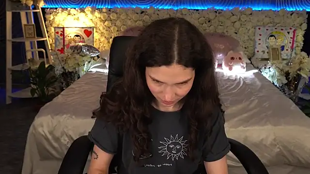 دردشة BabyFlowerr الجنسية المباشرة