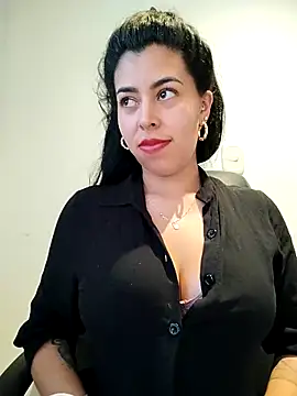 Luianna's Live XXX Chat