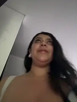 แชท XXX สดของ emilyjohanson