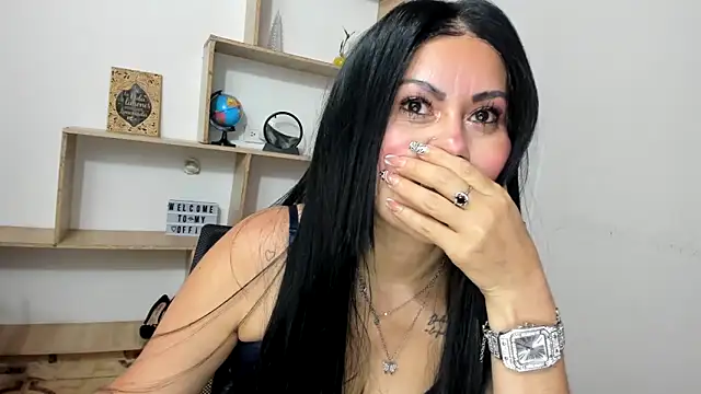 دردشة Tania_mature الجنسية المباشرة