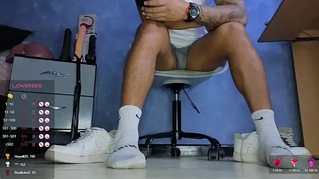 TomLover_12 Webcam-Show