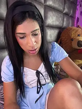 Ashly_Millern Webbikameraesitys