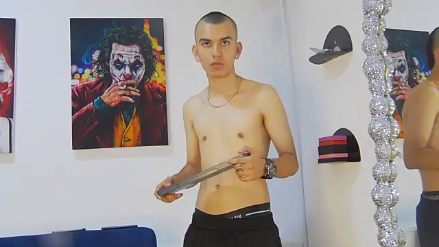 Rowan_Cley Live XXX Chat