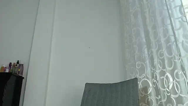 แชท XXX สดของ misskaro