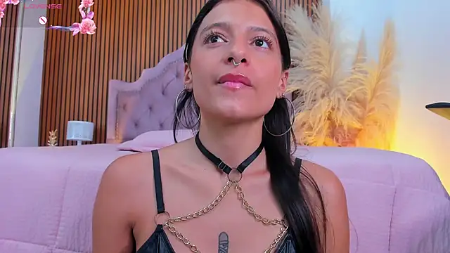 Chat +18 de Agathaargent_ ao vivo