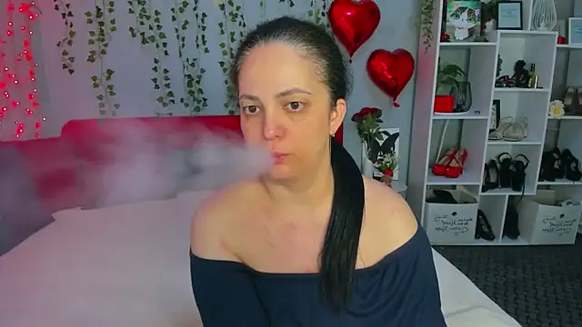 Show modela DarlingMilf na web-kameri