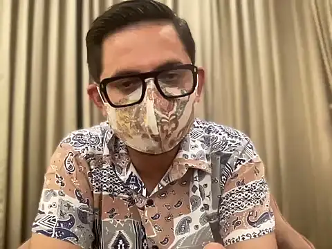 แชท XXX สดของ slavekinky001