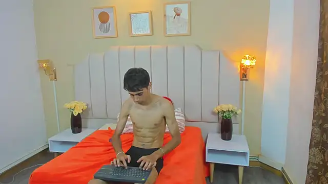 แชท XXX สดของ thomas_dikey