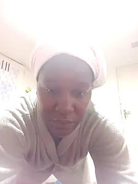 sluttylaura21 – Live XXX-chat