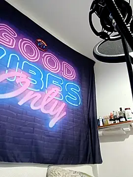 แชท XXX สดของ Mikaaa97